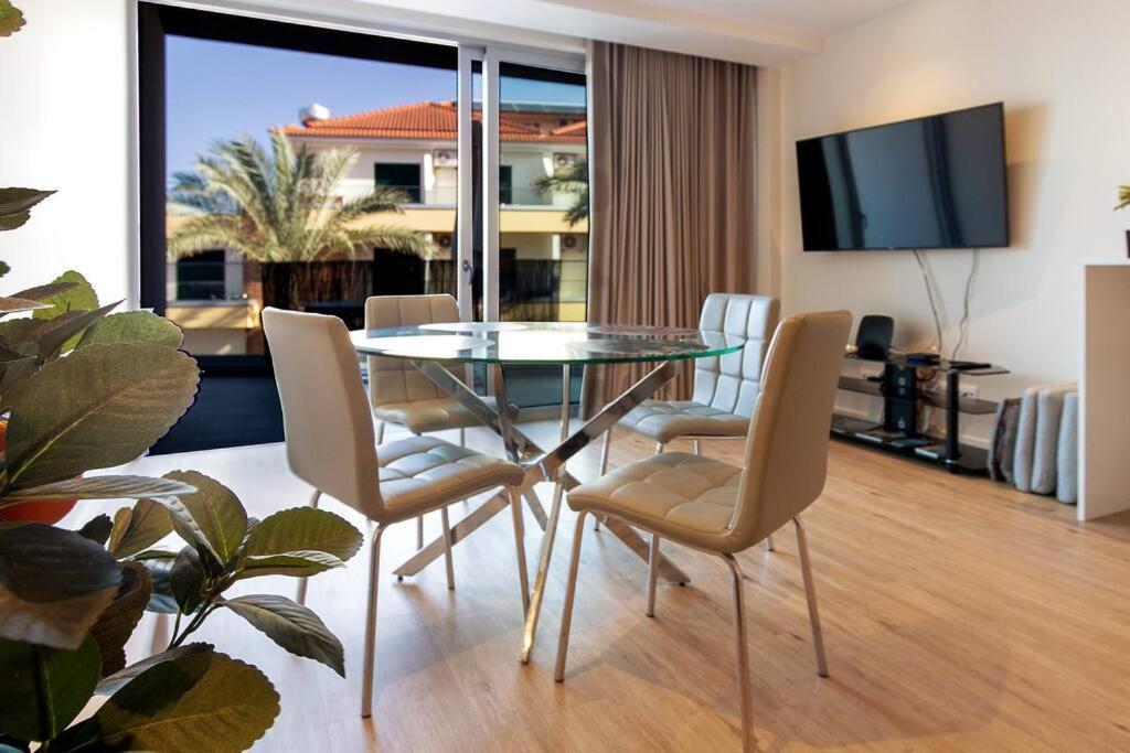 Luxury And Modern Apartment In Porto Moniz Center ภายนอก รูปภาพ